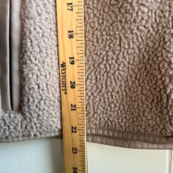 Abercrombie Kids Sherpa Fleece Camel Zip up Sweater Jacket Sz 13/14 - Picture 6 of 8